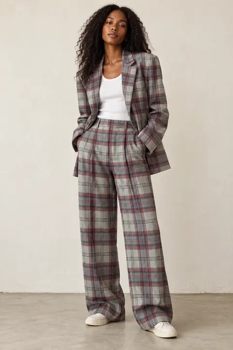 AI garment concept: Coordinated separates · ZW-W190752 using ZW-W190752